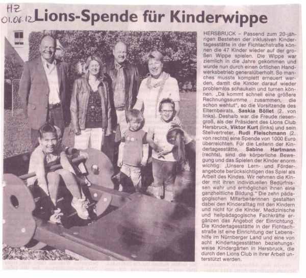 Lions-Spende für Kinderwippe